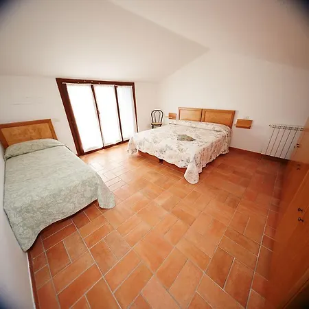 Farm stay Il Borgo Degli Ulivi Pescia Romana